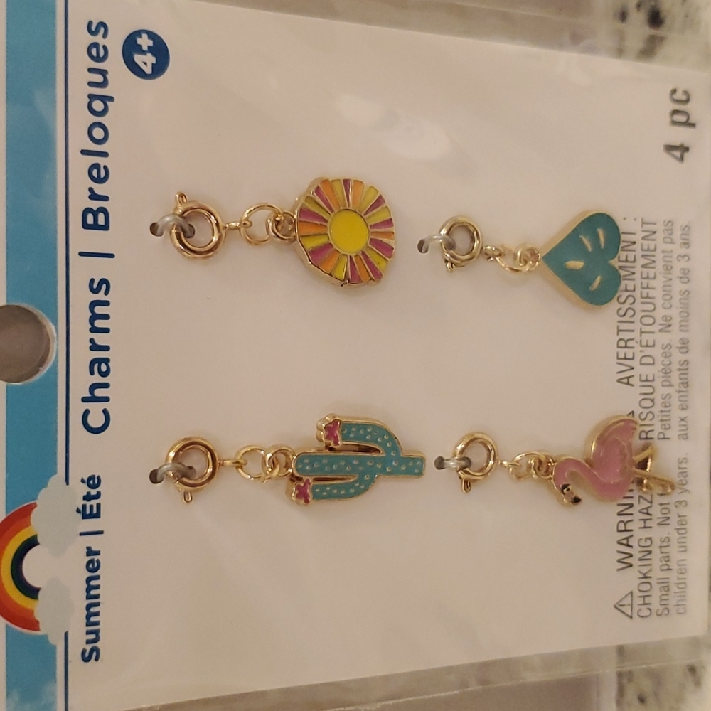 SUMMER CHARMS